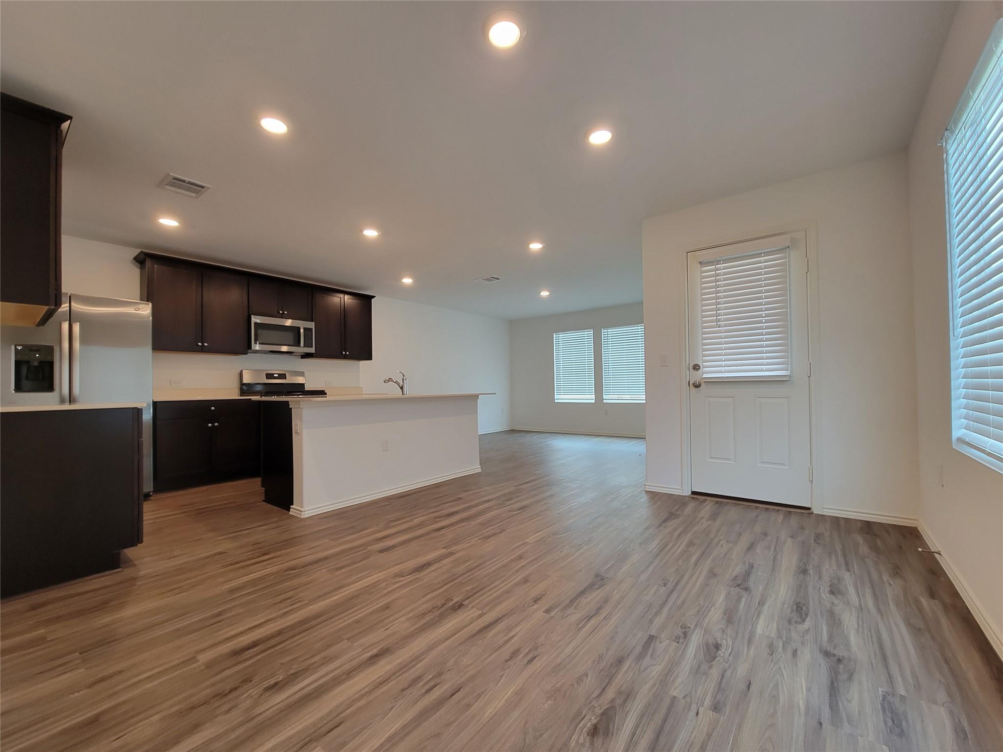 12109 Short Leaf Path Property Photo 7