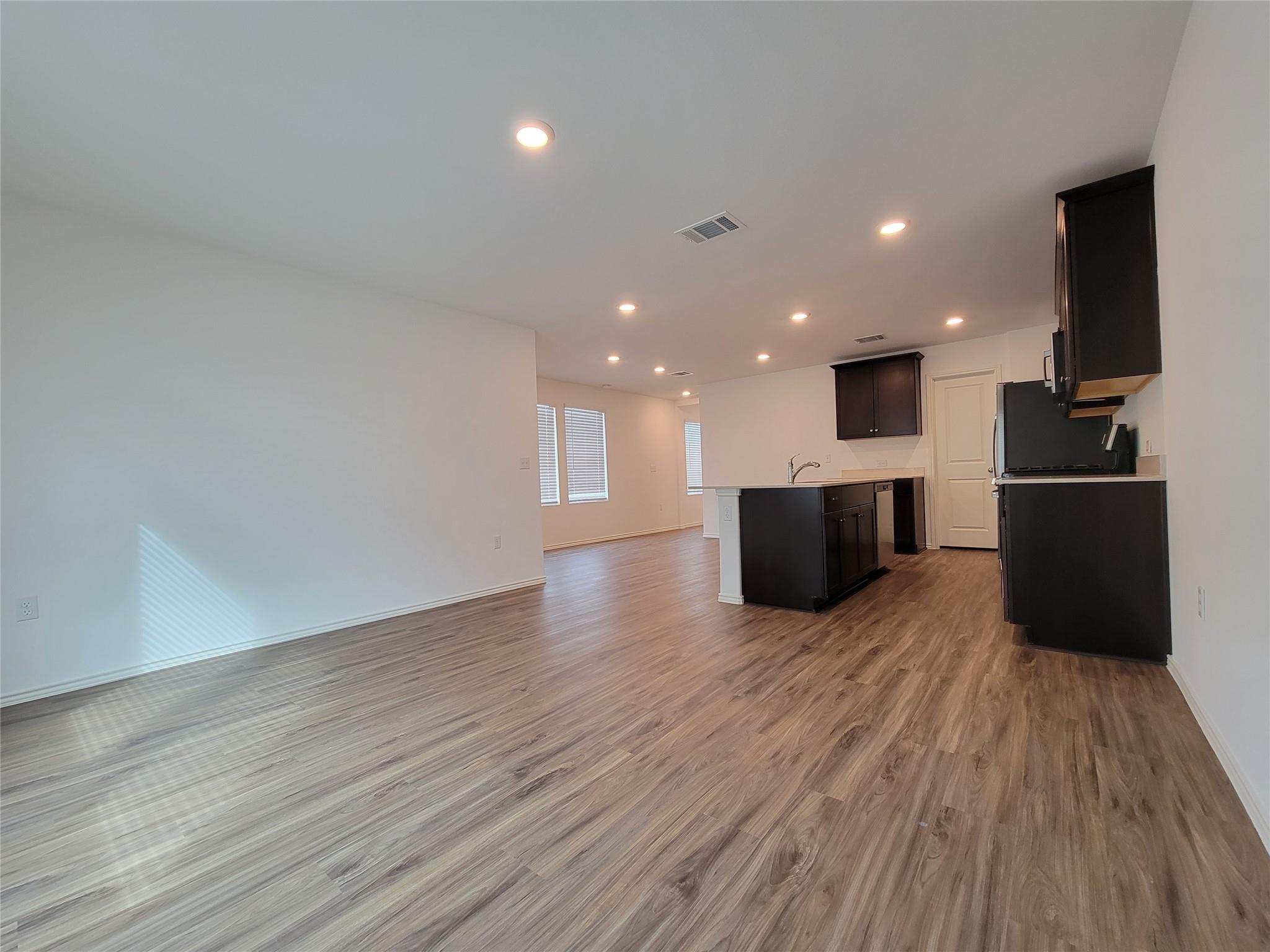 12109 Short Leaf Path Property Photo 10