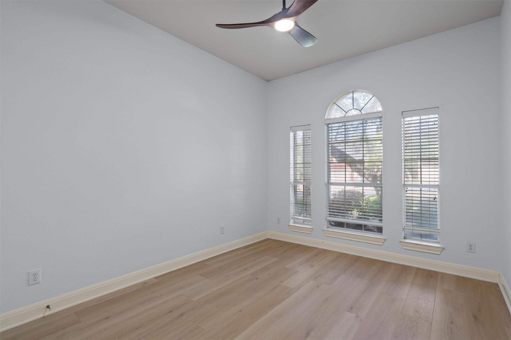 10303 Spicewood Pkwy Property Photo 24