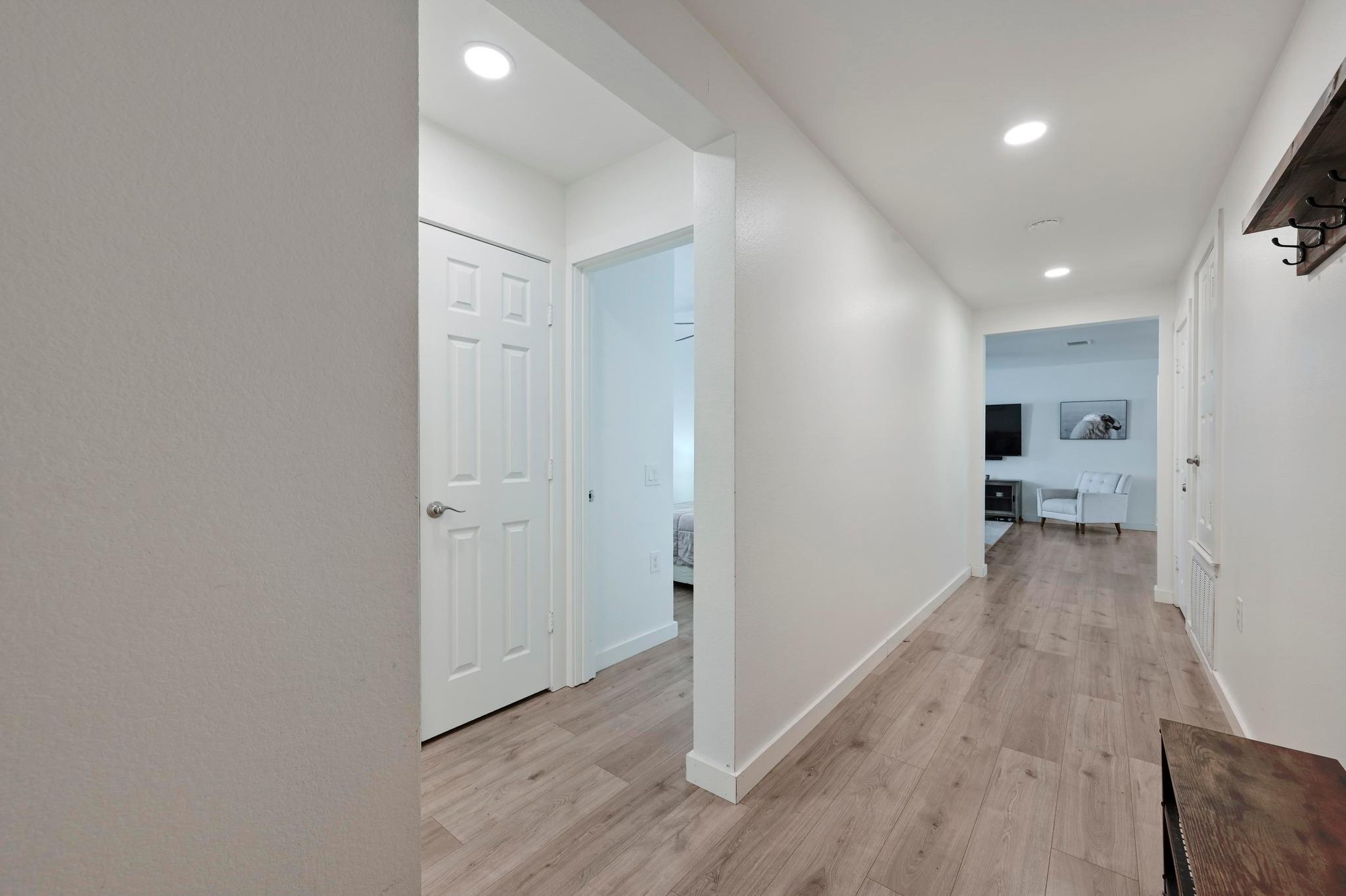 7004 Ashen Ln Property Photo 2