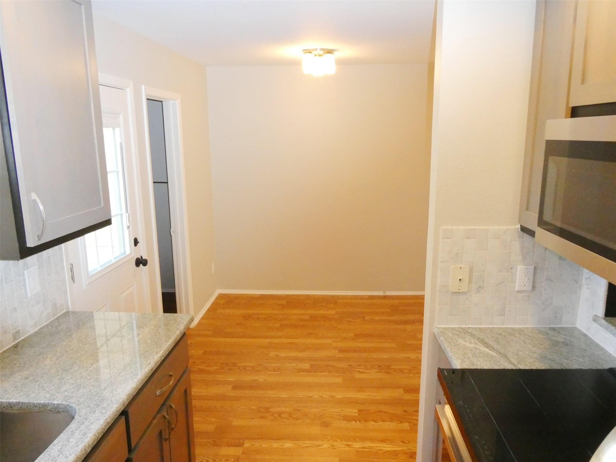 8400 Jamestown Dr #204 Property Photo 8