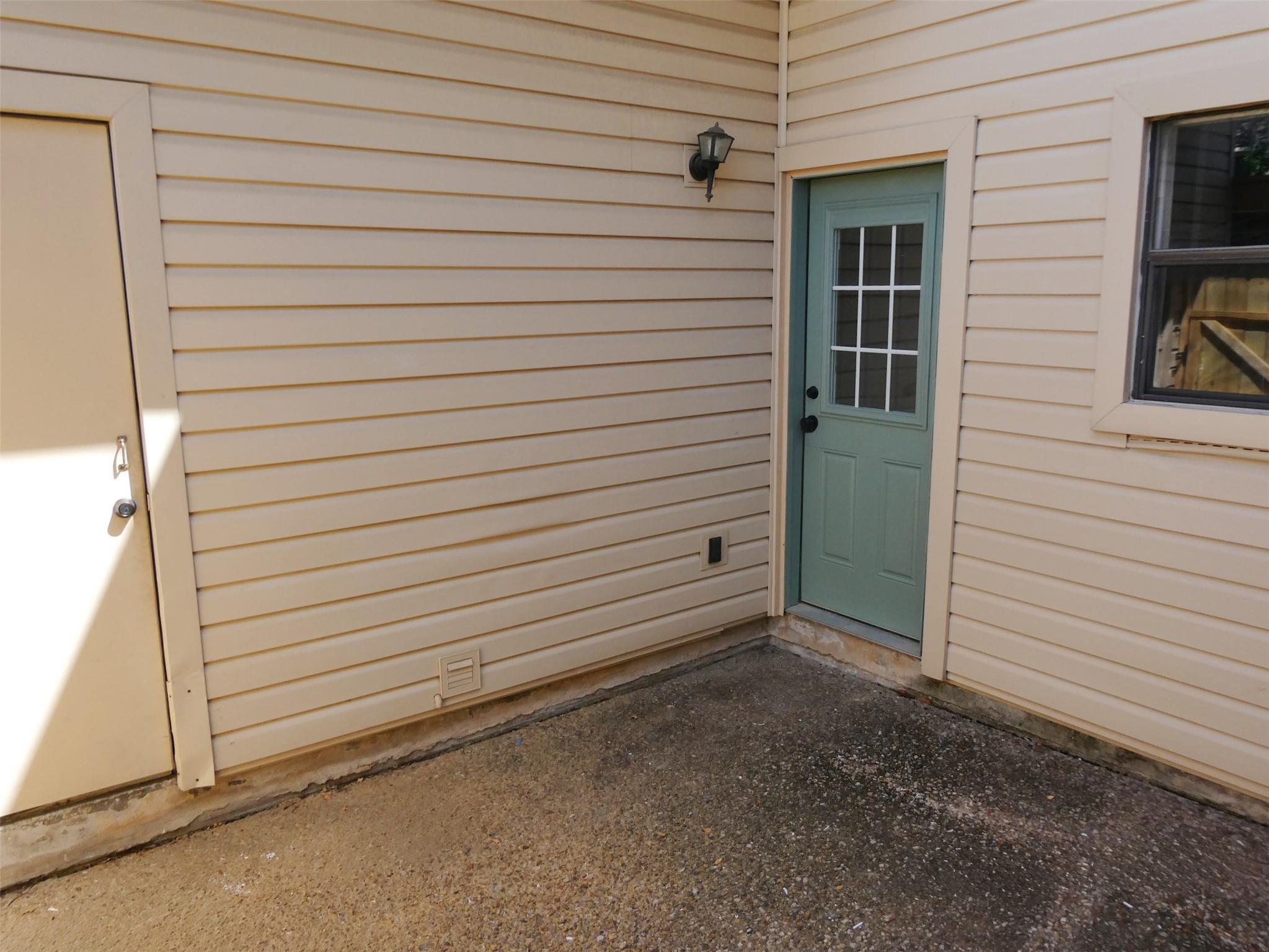 8400 Jamestown Dr #204 Property Photo 19