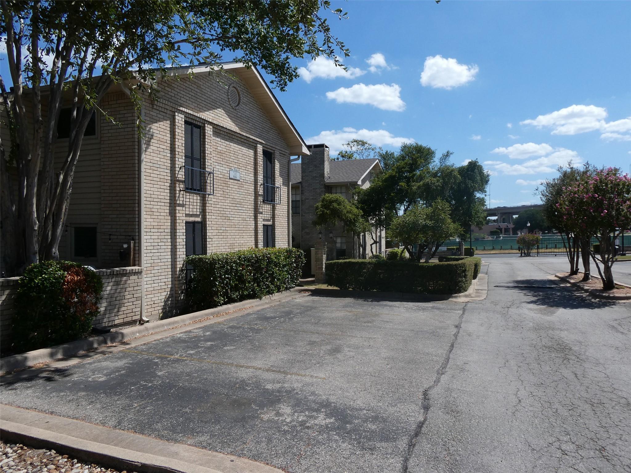8400 Jamestown Dr #204 Property Photo 21