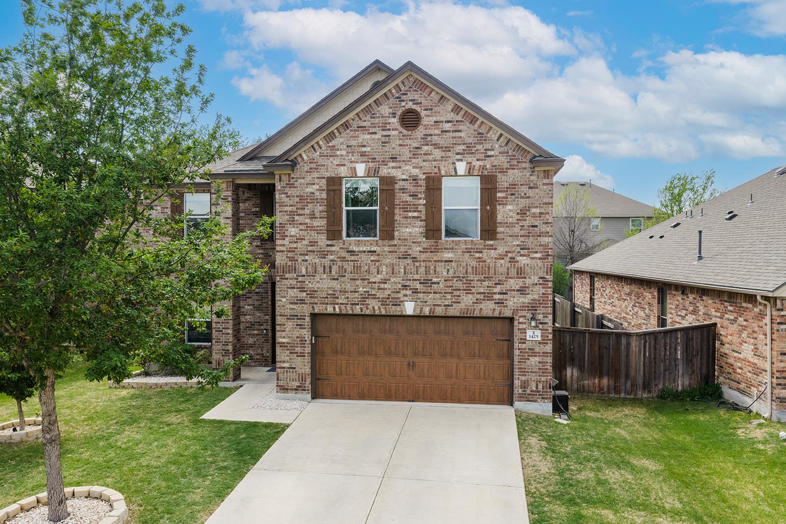 1425 Bovina Dr Property Photo 3