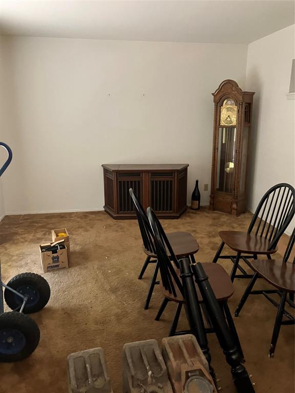 1906 Teakwood Dr Property Photo 2