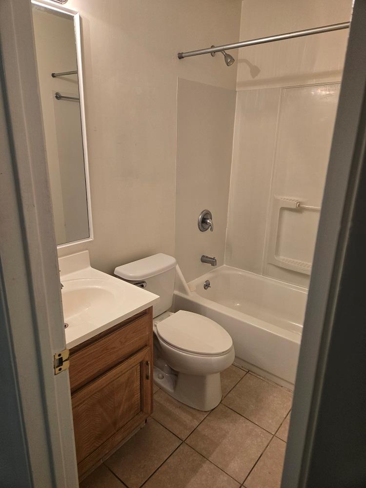 12328 Alderbrook Dr A Property Photo 4