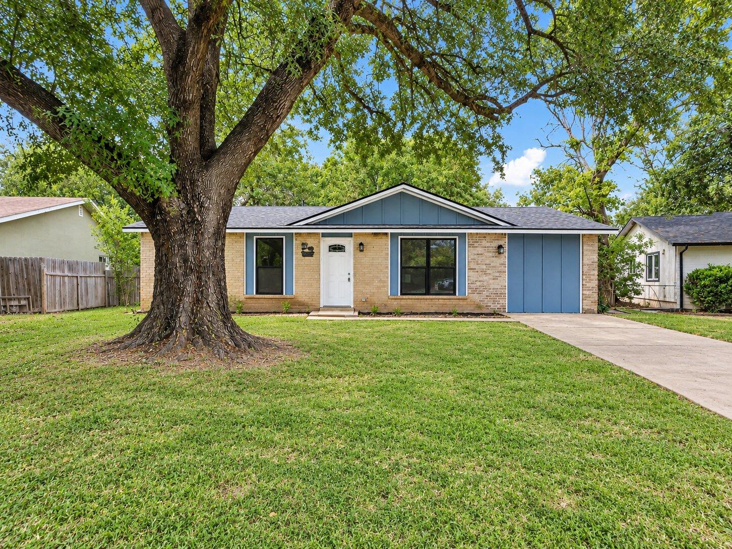 4905 Nesting Way Property Photo 1