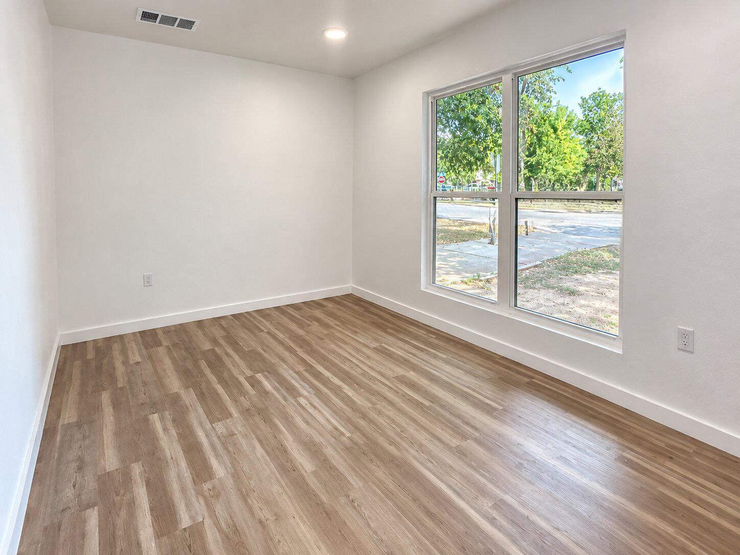 4905 Nesting Way Property Photo 5