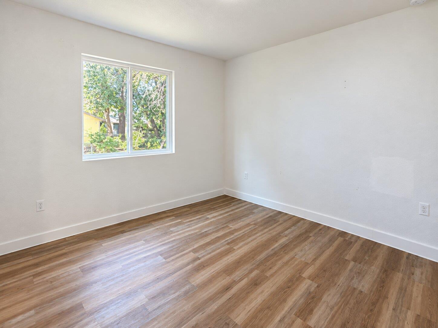 4905 Nesting Way Property Photo 7