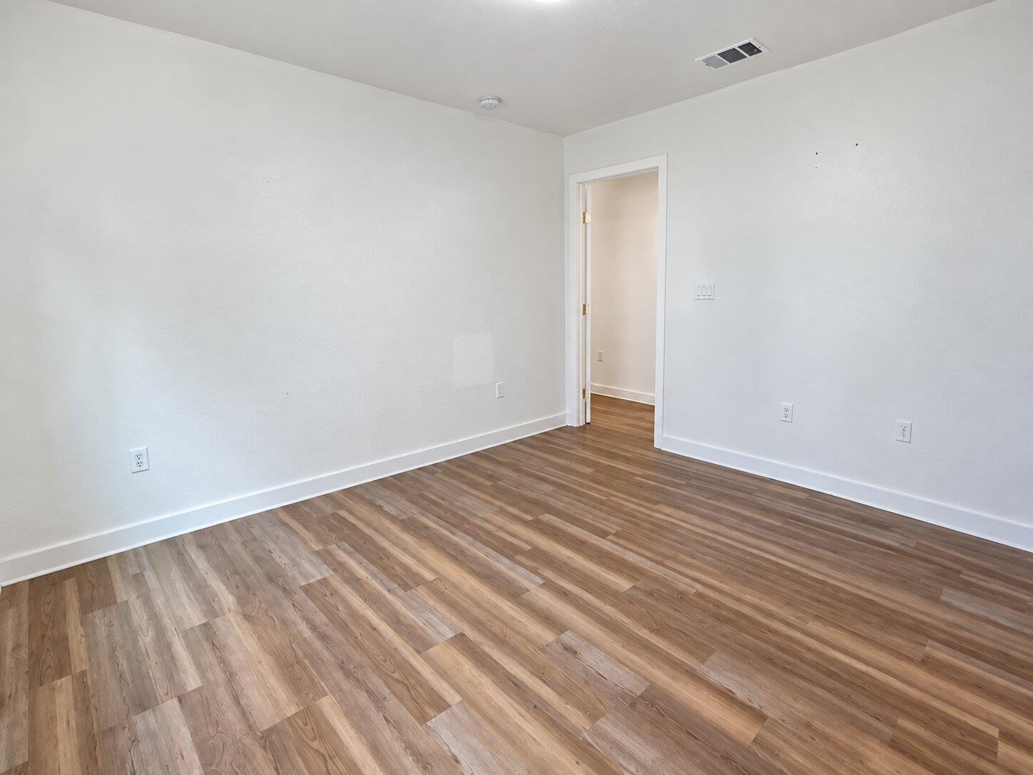 4905 Nesting Way Property Photo 15