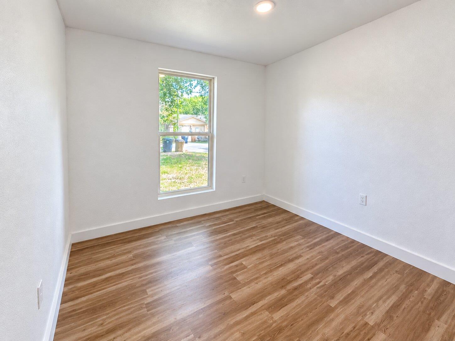 4905 Nesting Way Property Photo 18