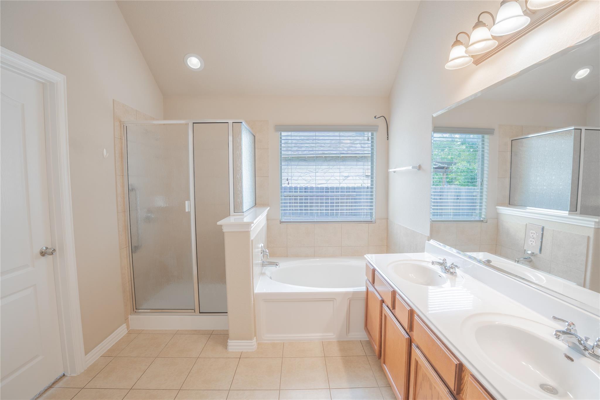403 Tascate St Property Photo 15