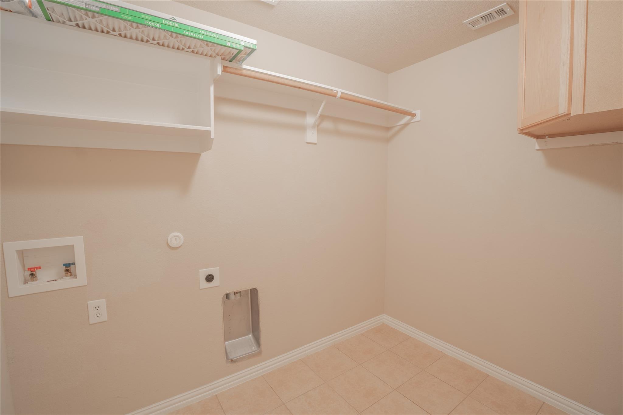 403 Tascate St Property Photo 25