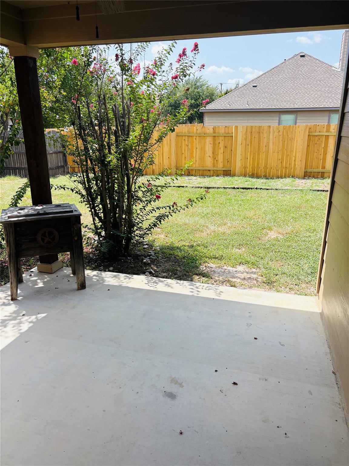 403 Tascate St Property Photo 28