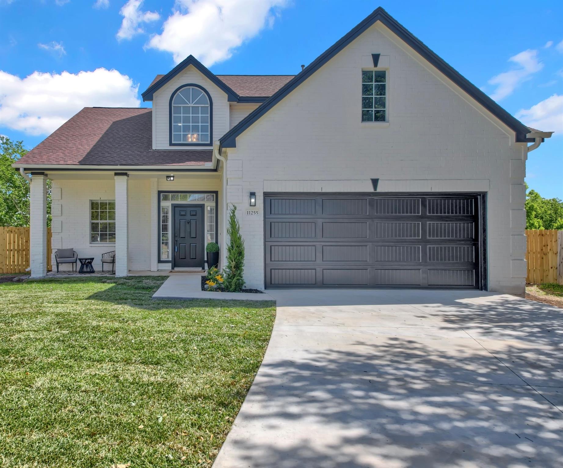 11255 Avering Ln Property Photo