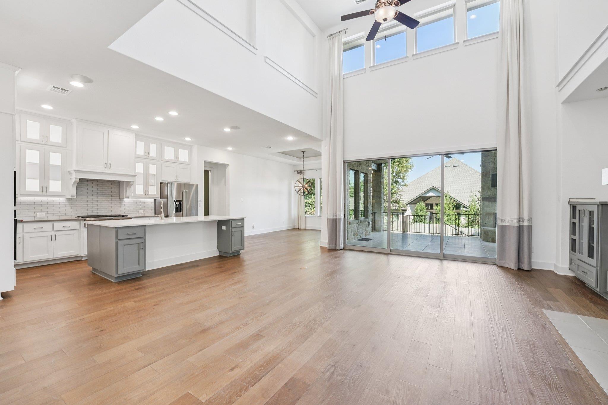 100 Barefoot Park Ln Property Photo 6
