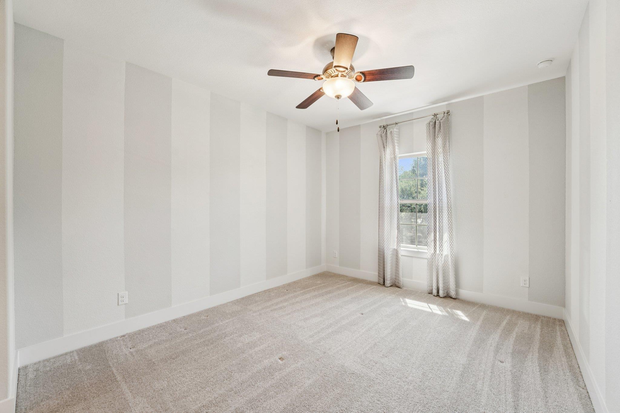 100 Barefoot Park Ln Property Photo 29