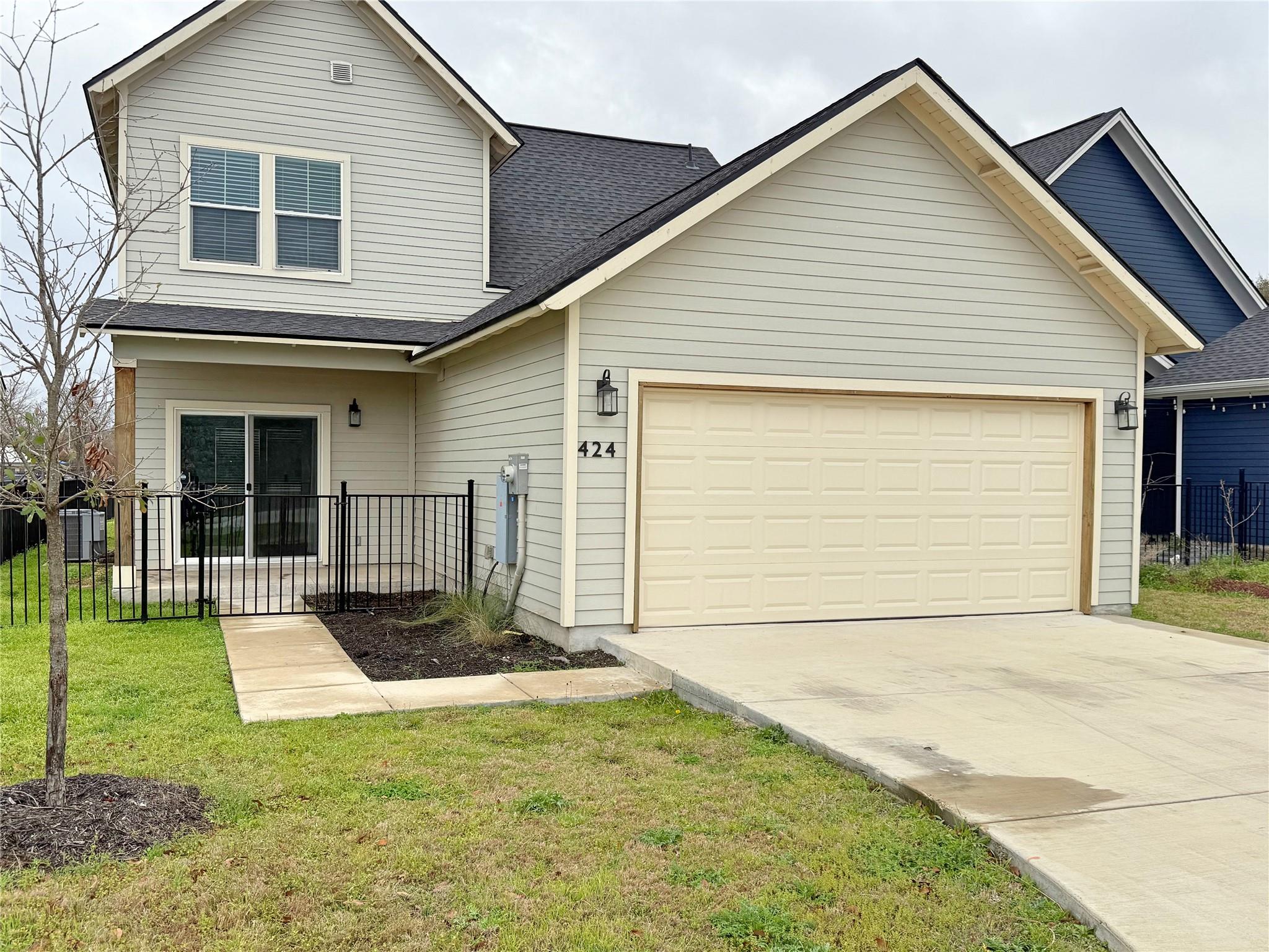 424 Stagecoach Trl Property Photo