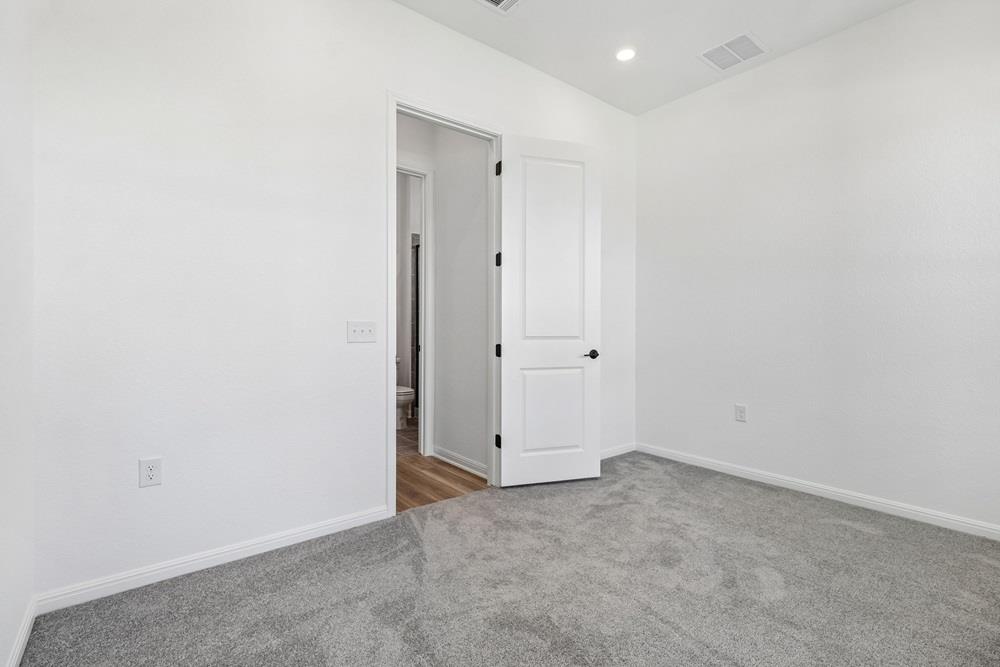 236 Jagged Iron Trce Property Photo 7