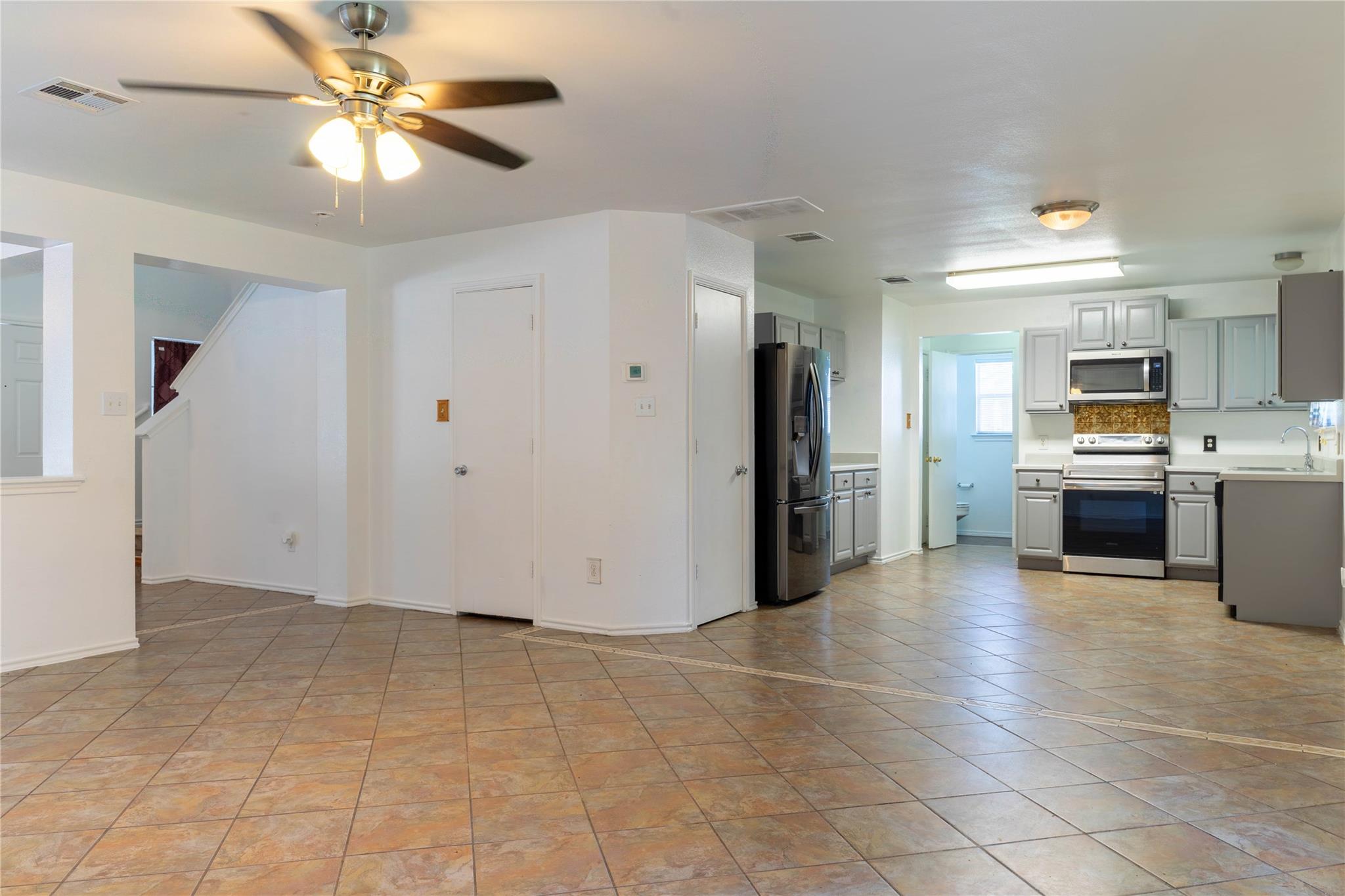 2209 Canvas Back Dr Property Photo 10