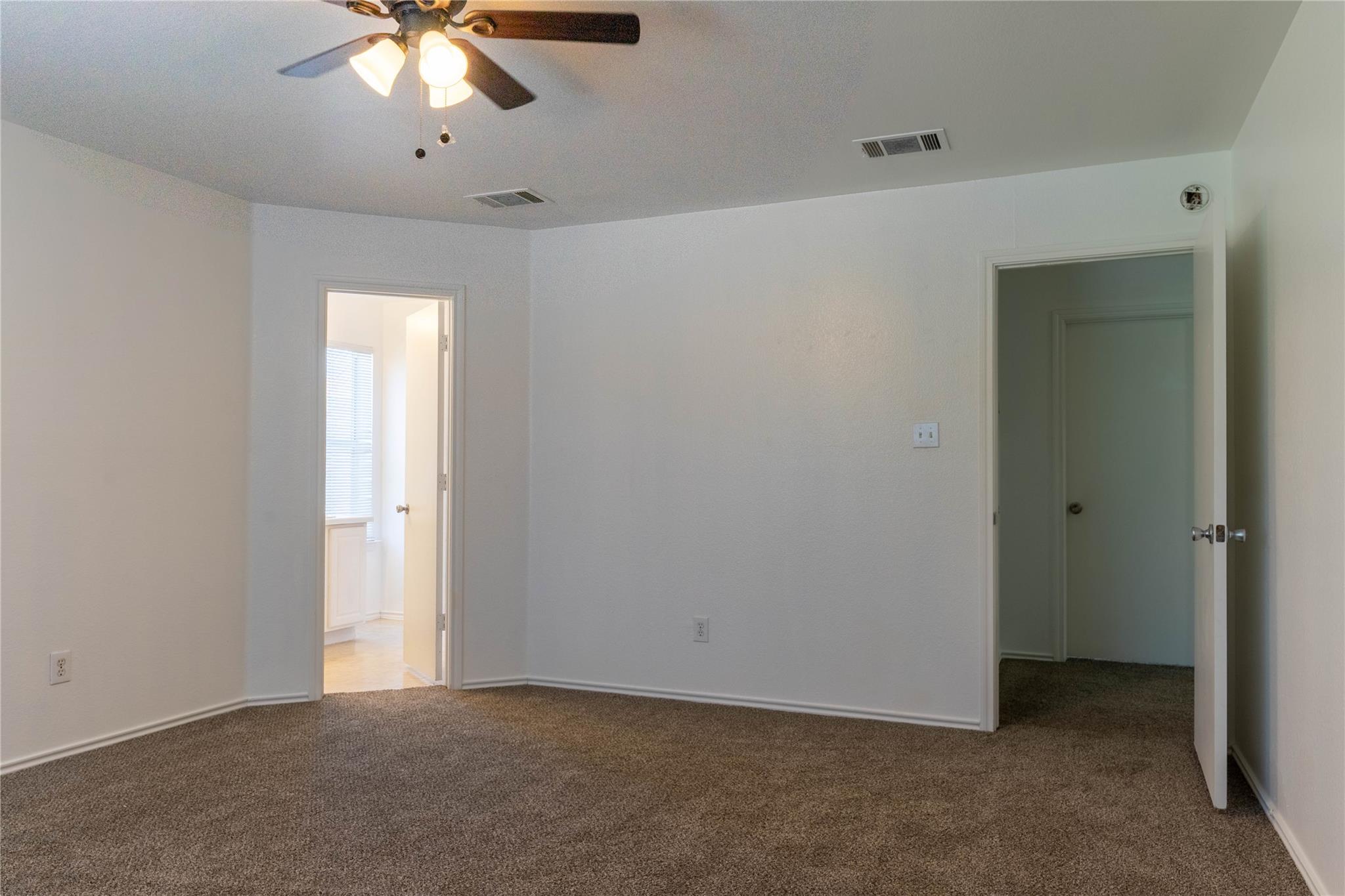2209 Canvas Back Dr Property Photo 12