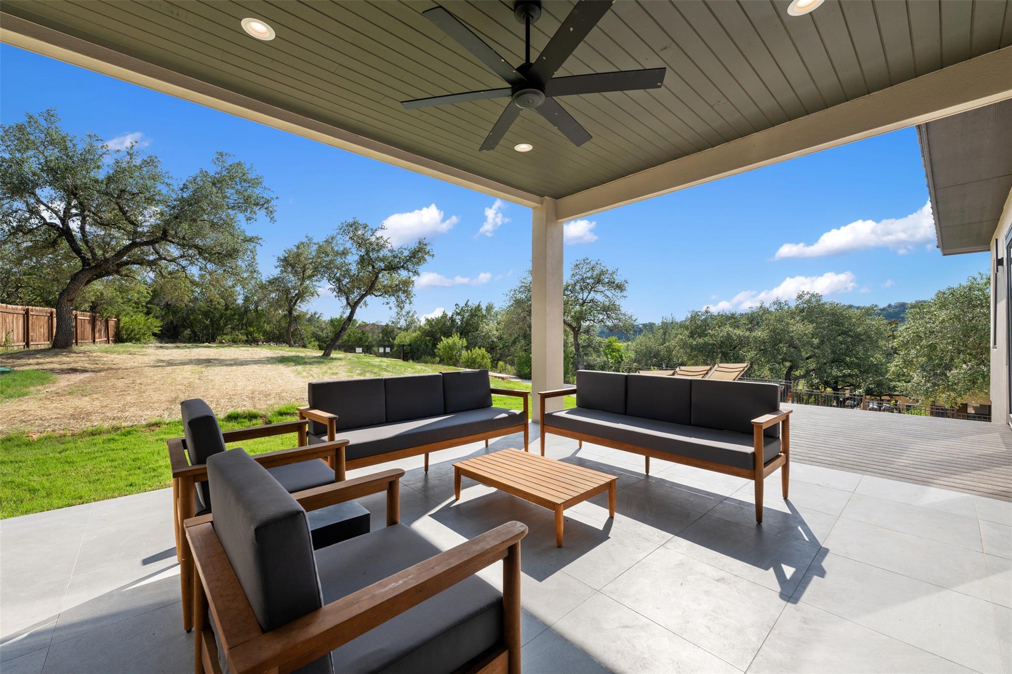 13701 Montview Dr Property Photo 26