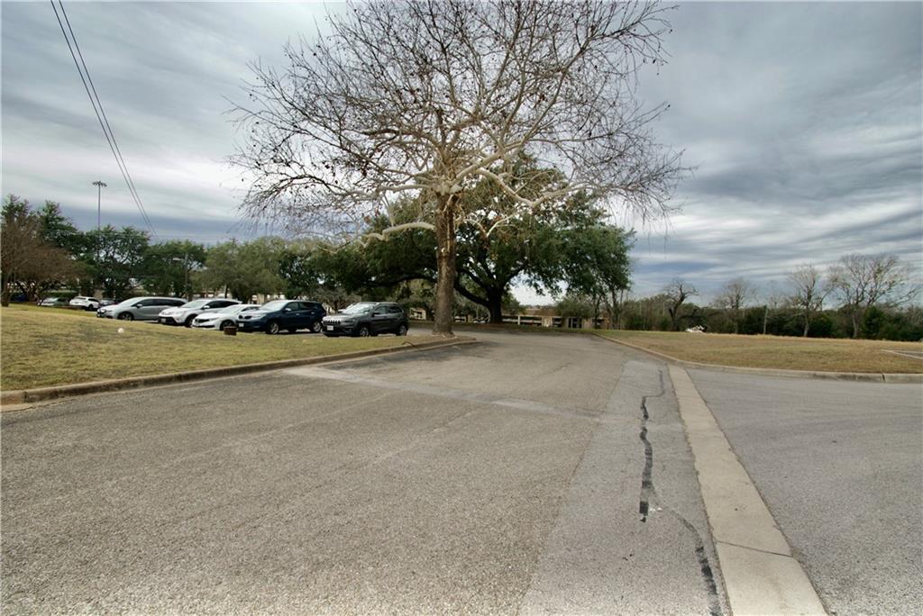 8108 Exchange Dr Property Photo 11