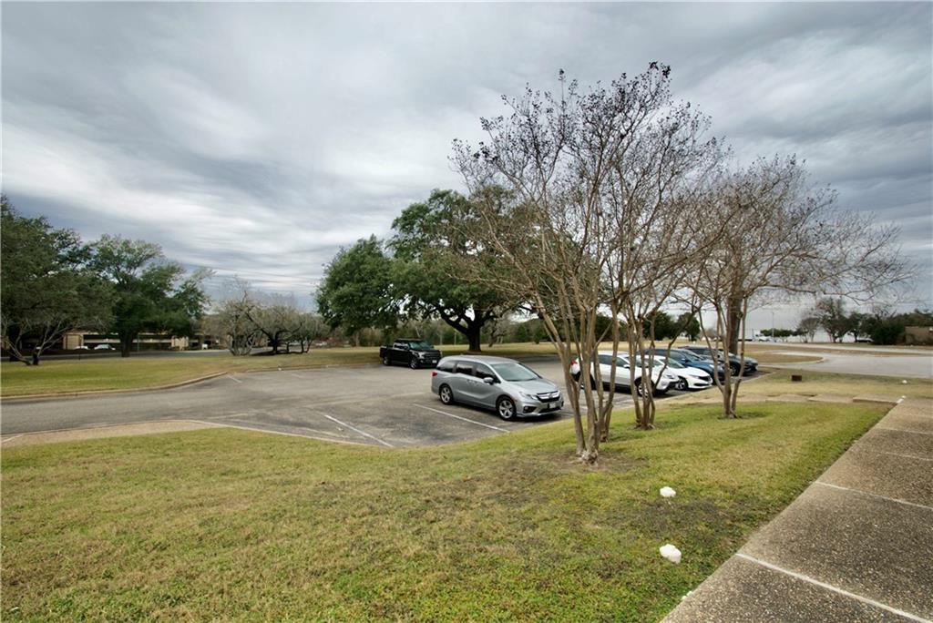 8108 Exchange Dr Property Photo 14