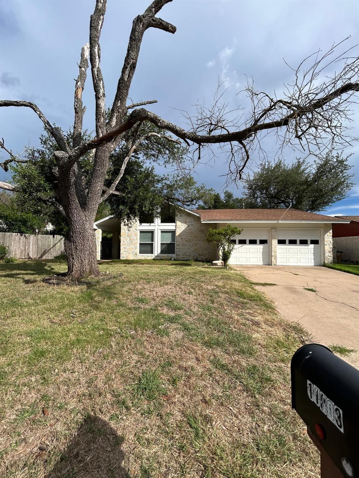 11803 Charing Cross Rd Property Photo 16