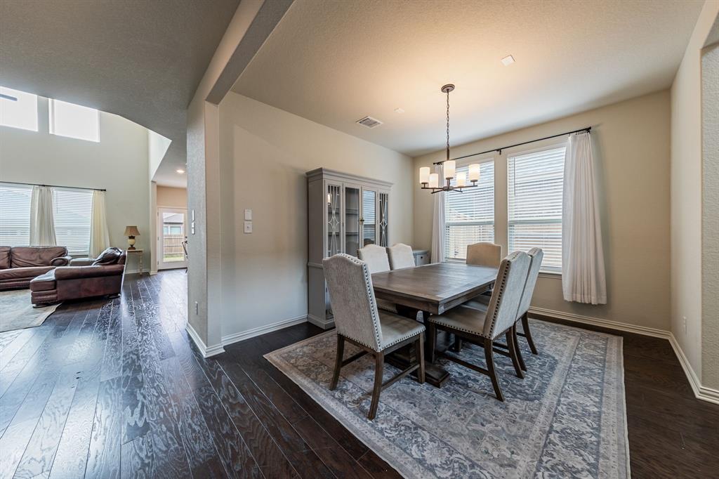 153 Silver Pass Property Photo 4