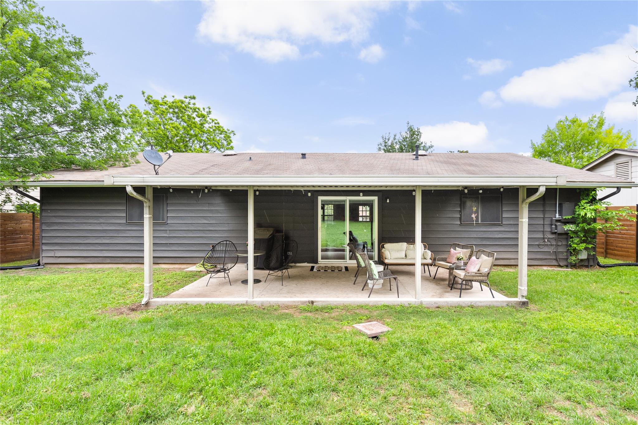 8704 Clarewood Dr Property Photo 37