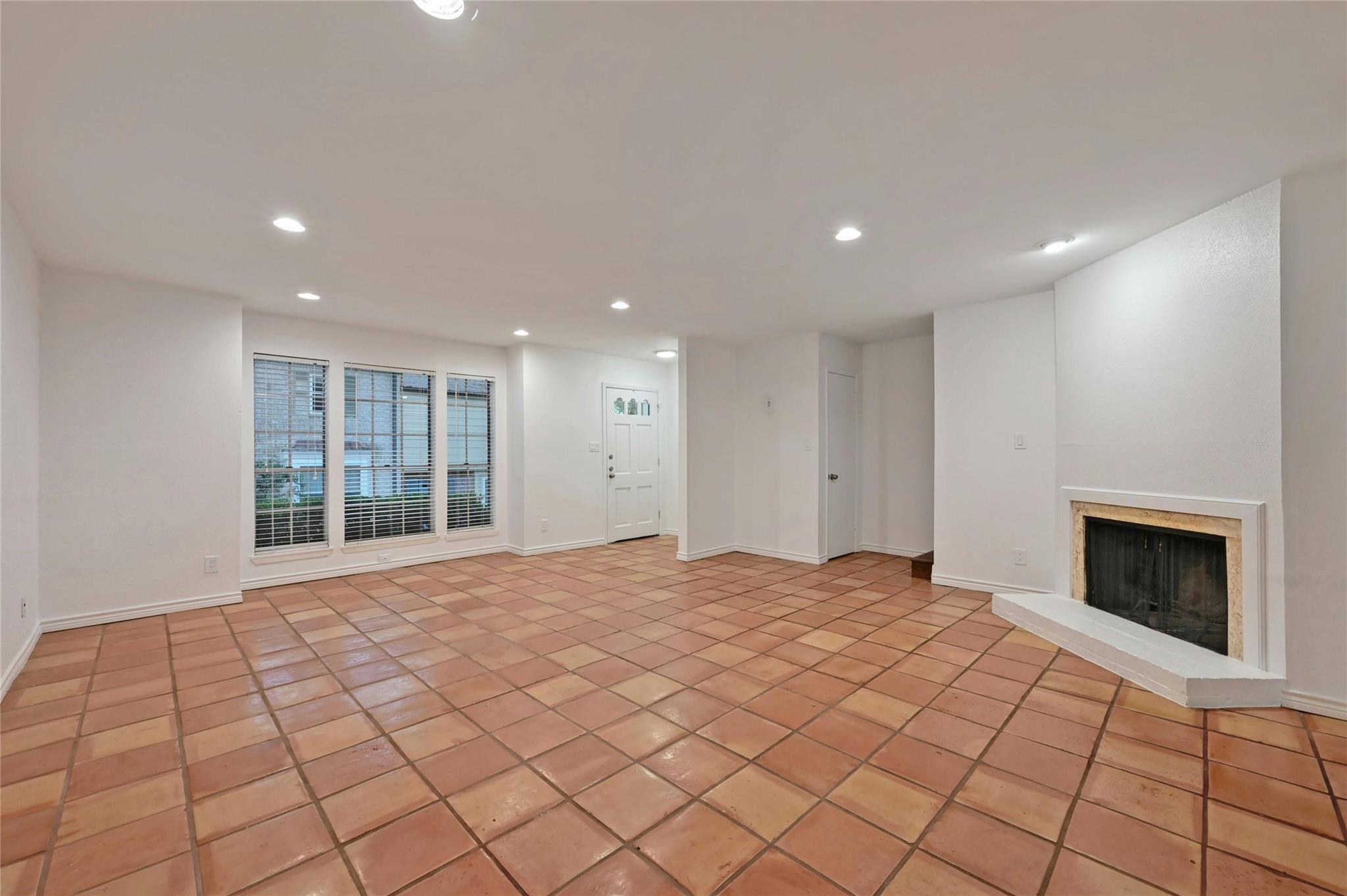 6637 Valleyside Rd Property Photo 6