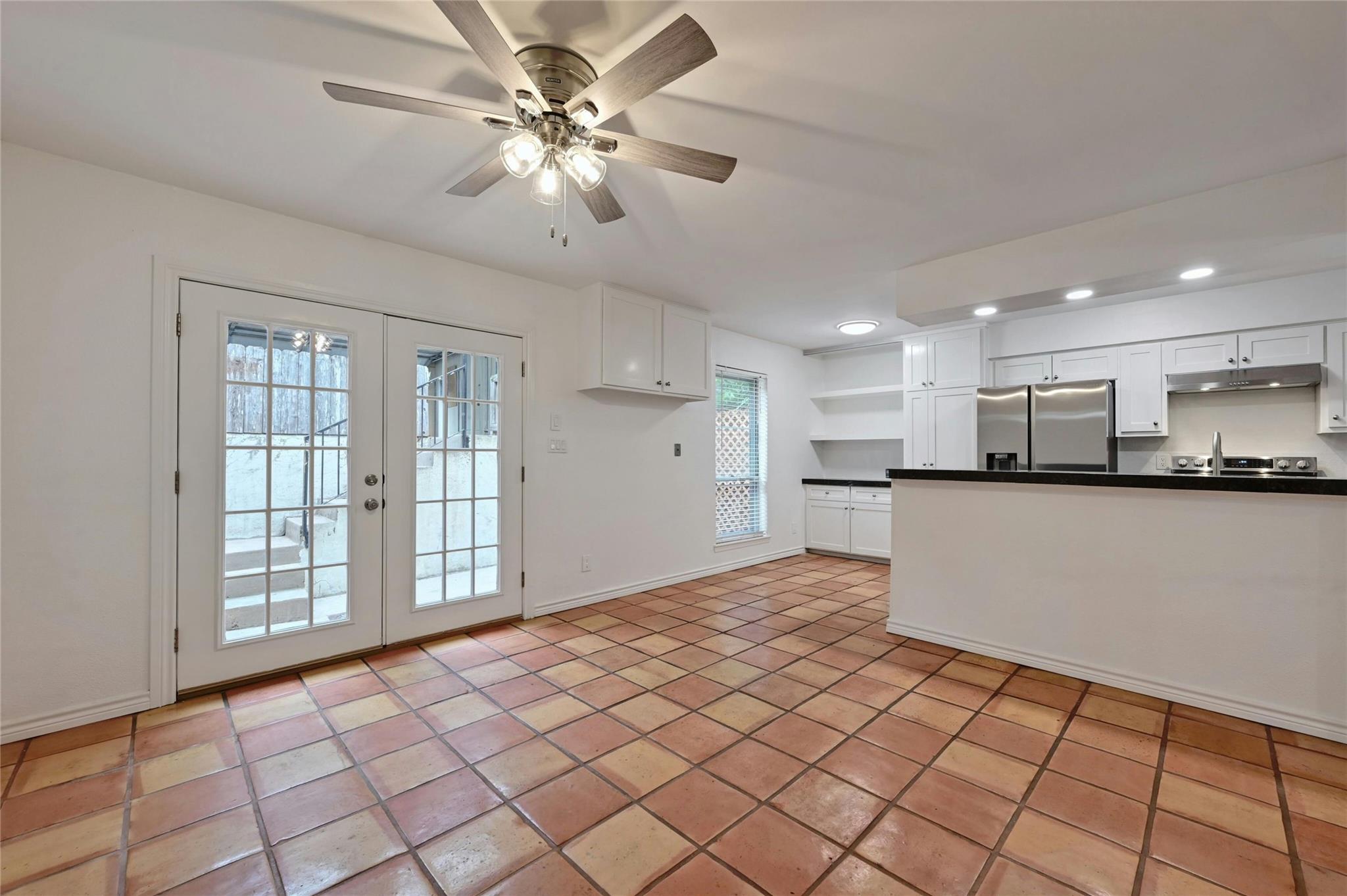 6637 Valleyside Rd Property Photo 8