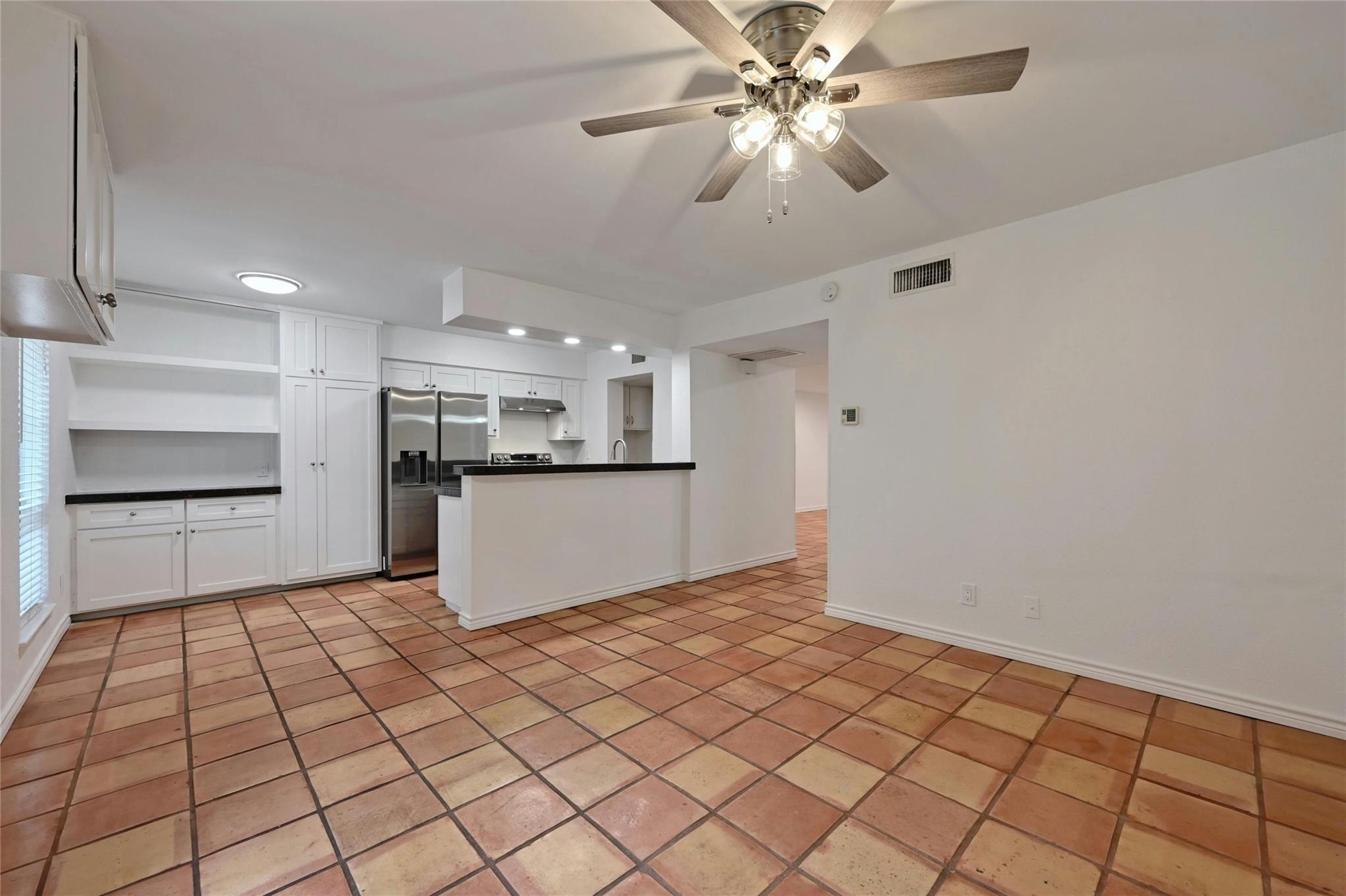 6637 Valleyside Rd Property Photo 9