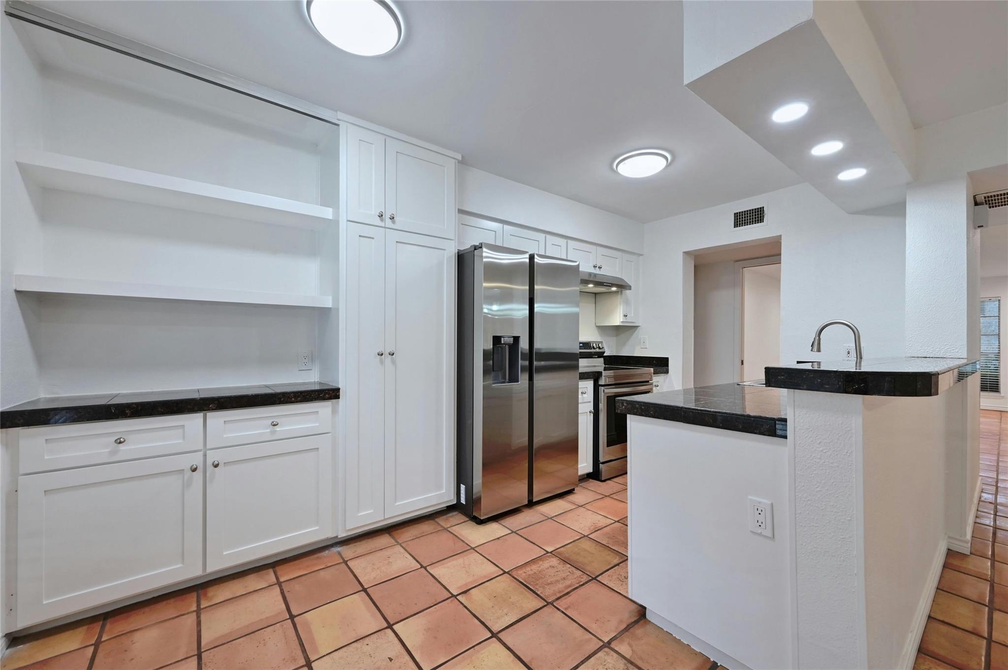 6637 Valleyside Rd Property Photo 10