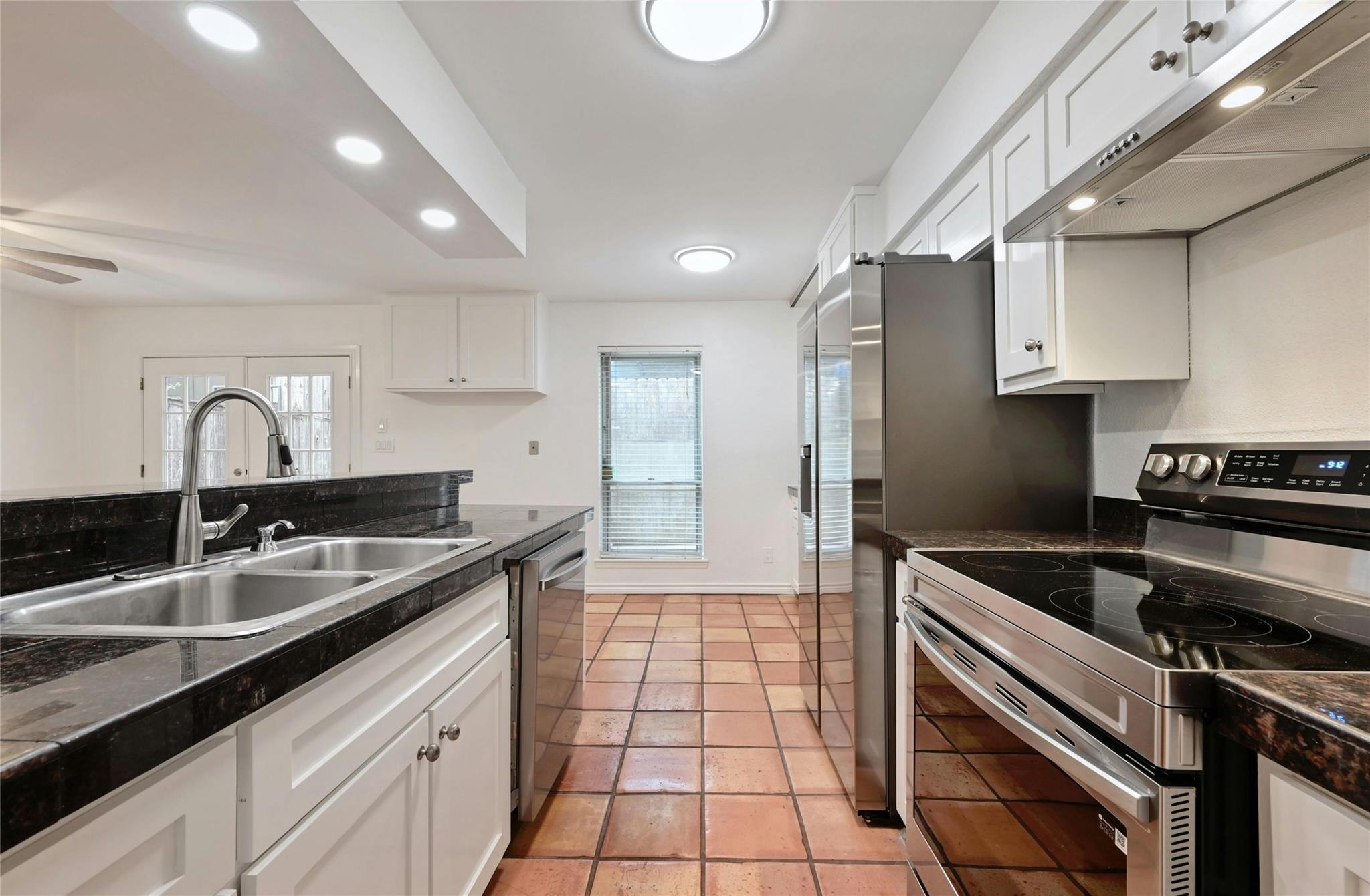 6637 Valleyside Rd Property Photo 12