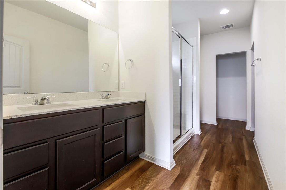 109 Kleberg Ct Property Photo 12