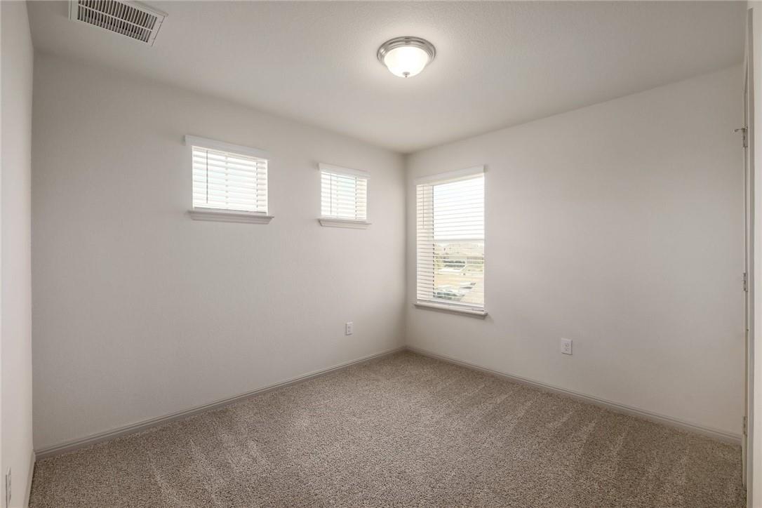 109 Kleberg Ct Property Photo 18