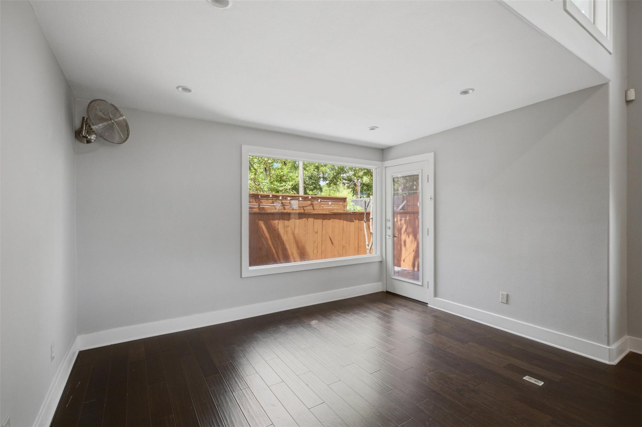 1315 W Anderson Ln #a Property Photo 13
