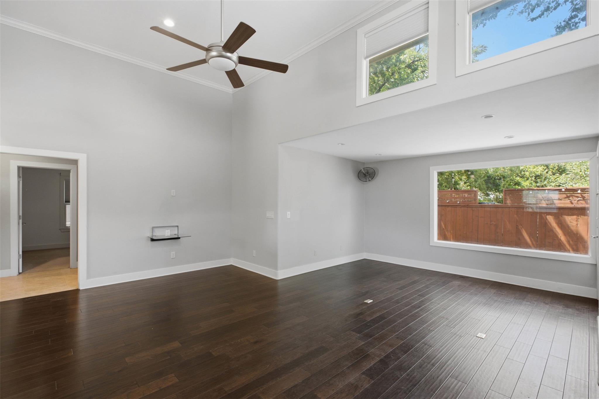 1315 W Anderson Ln #a Property Photo 18