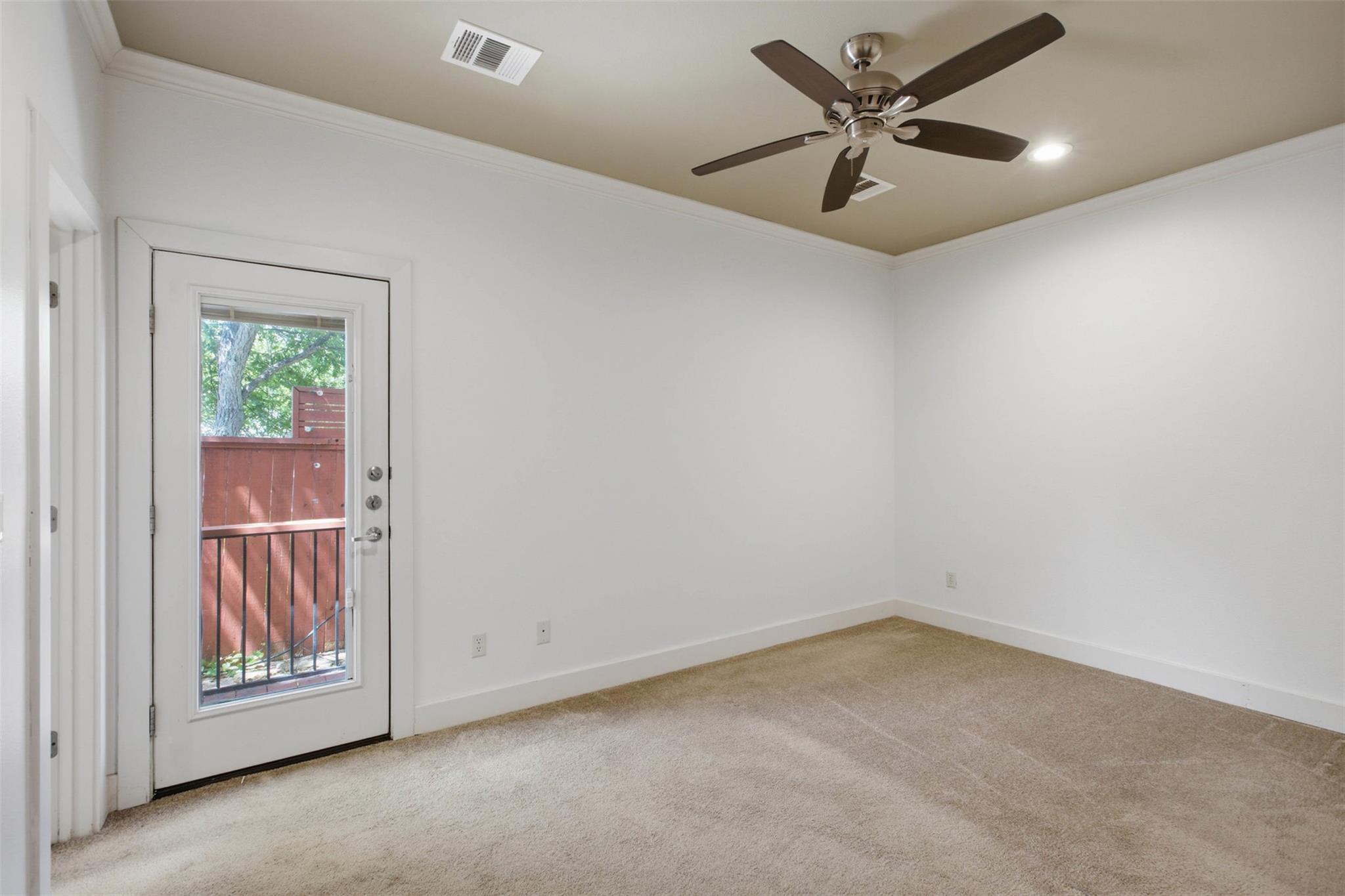 1315 W Anderson Ln #a Property Photo 21