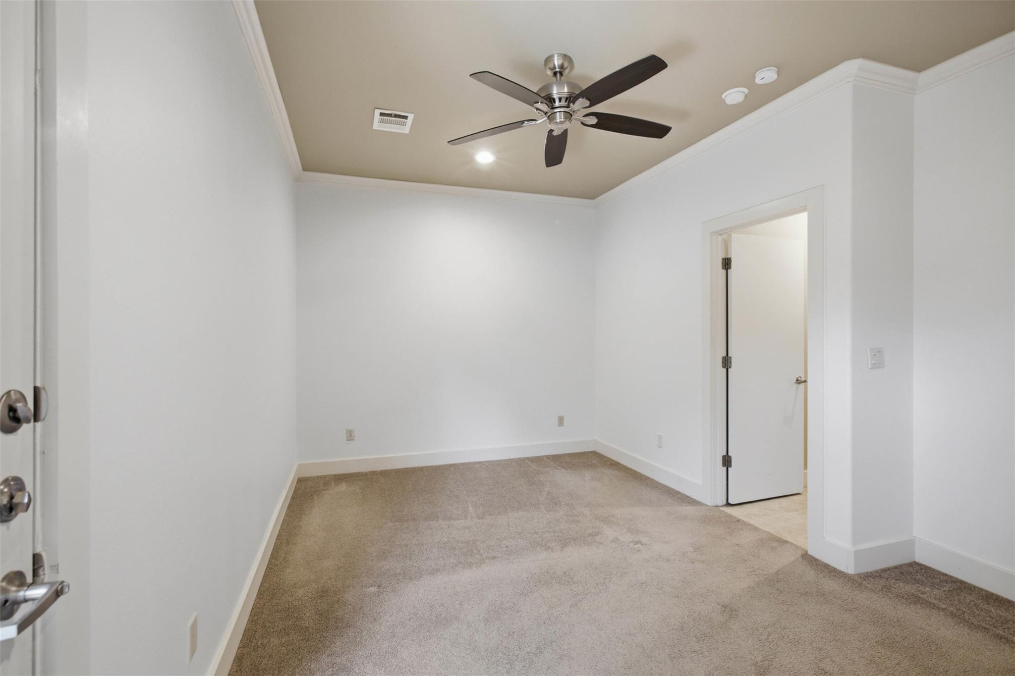 1315 W Anderson Ln #a Property Photo 22