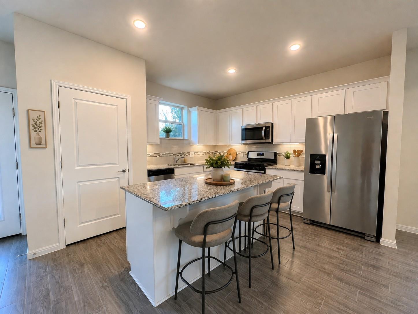 5901 Charles Merle Dr #b Property Photo 8