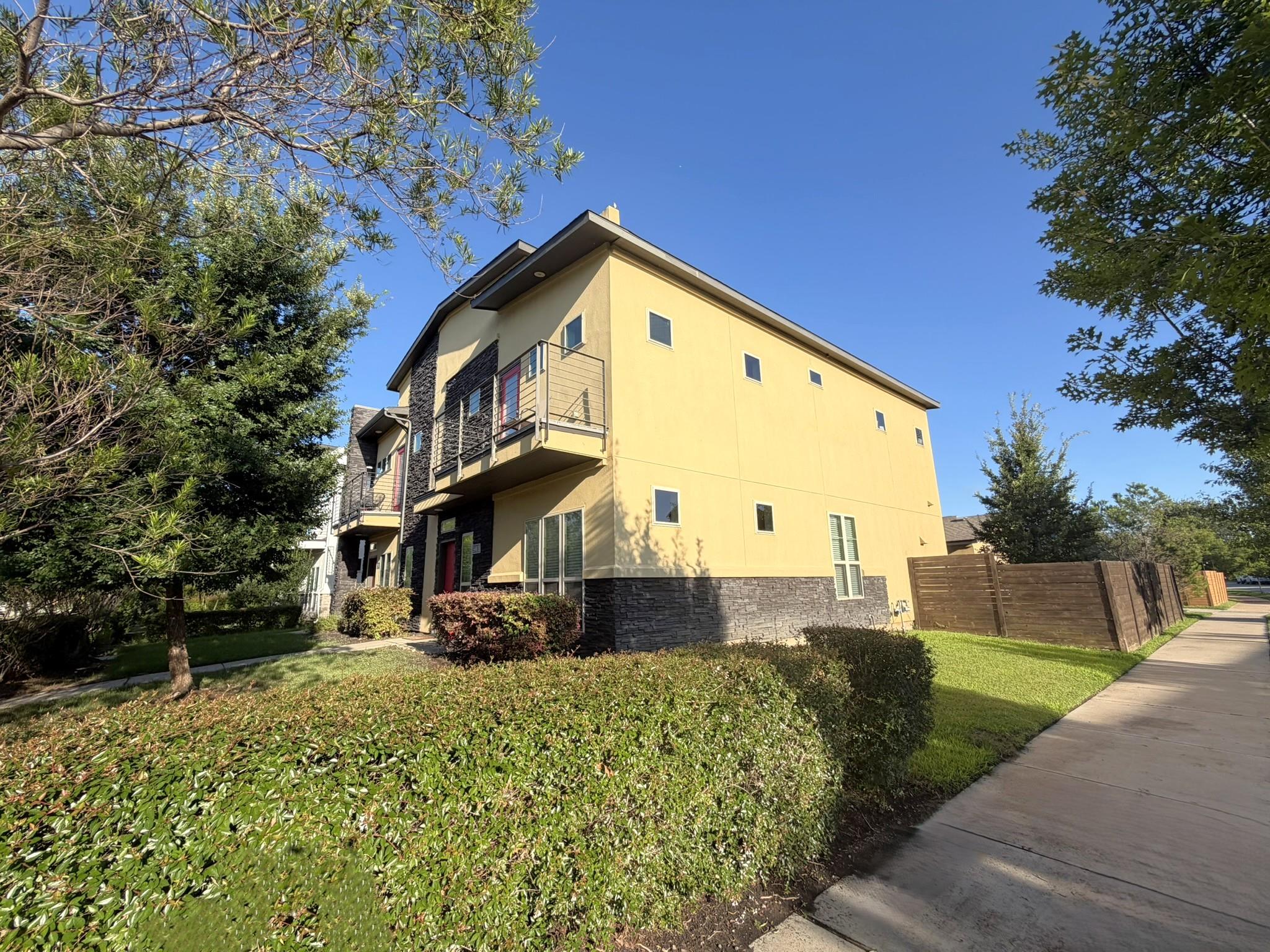 5901 Charles Merle Dr #b Property Photo 19
