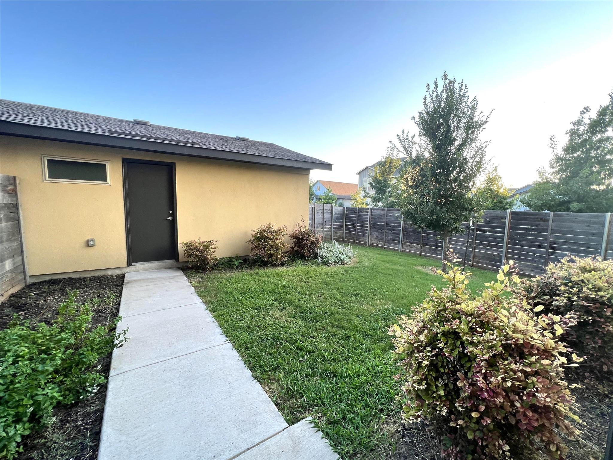 5901 Charles Merle Dr #b Property Photo 22