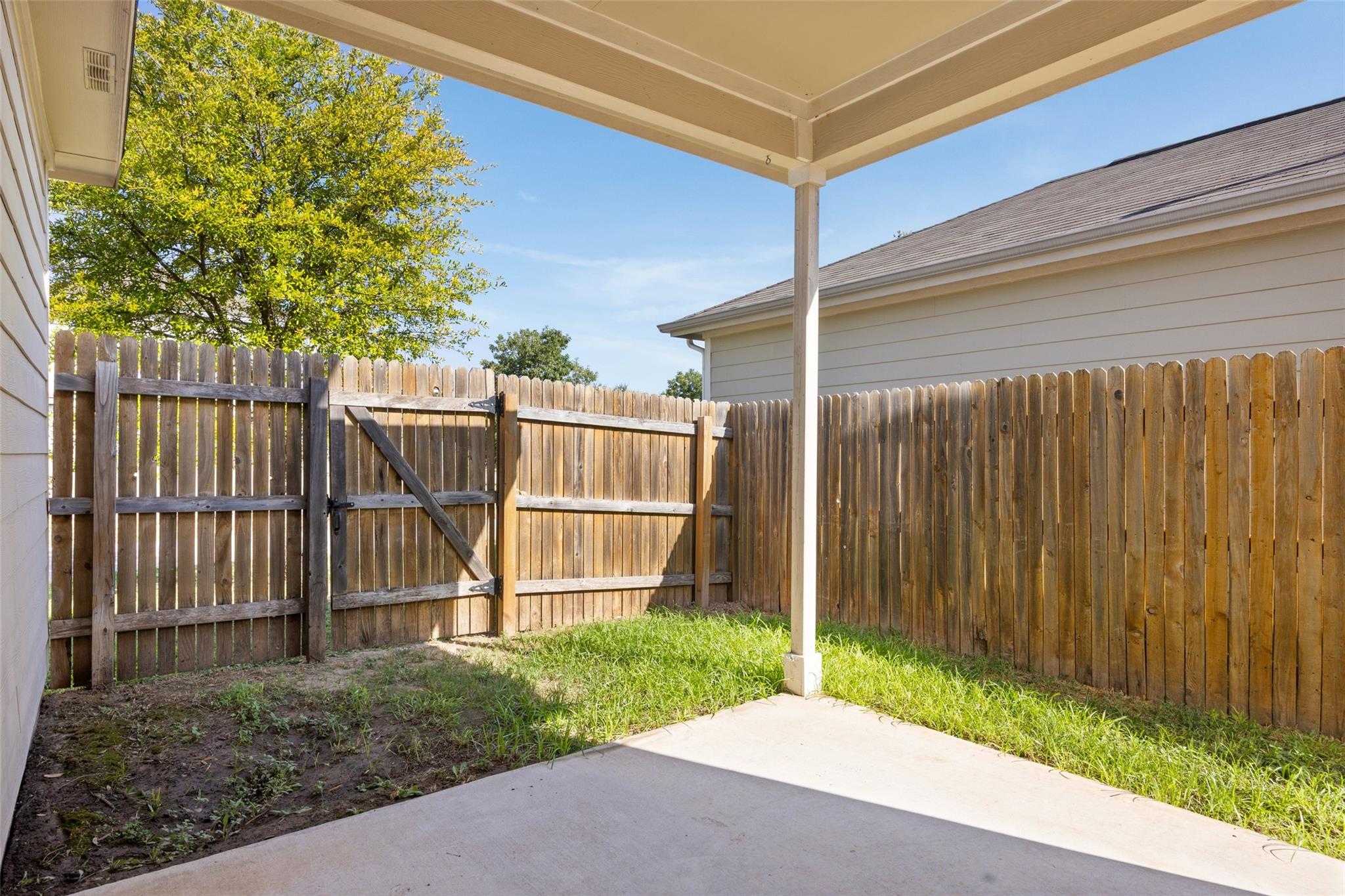 1702 Los Olivios Way Property Photo 28