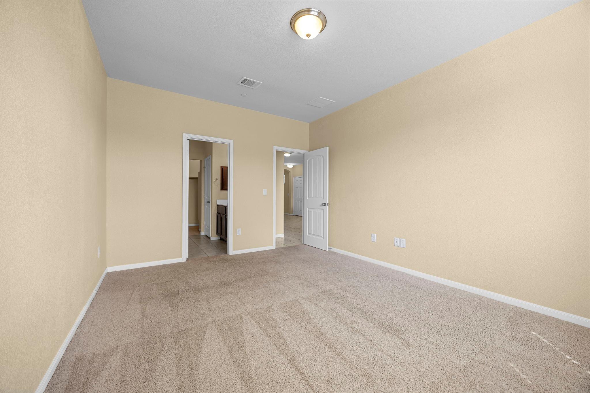 2880 Donnell Dr #101 Property Photo 15