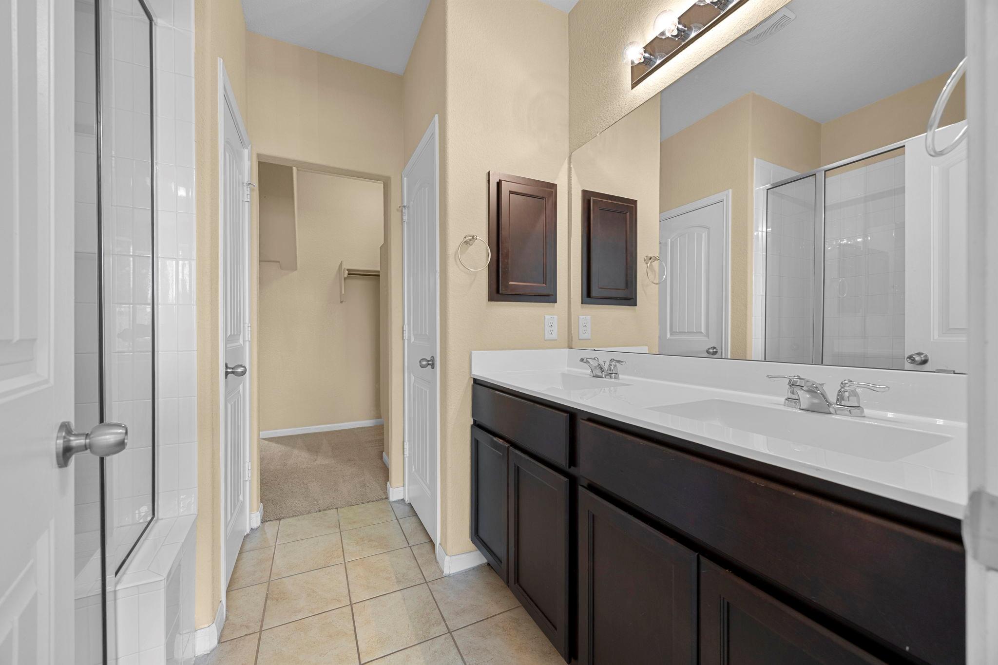 2880 Donnell Dr #101 Property Photo 16