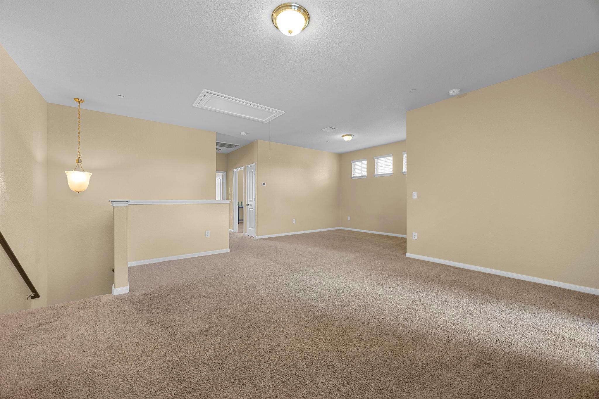 2880 Donnell Dr #101 Property Photo 18