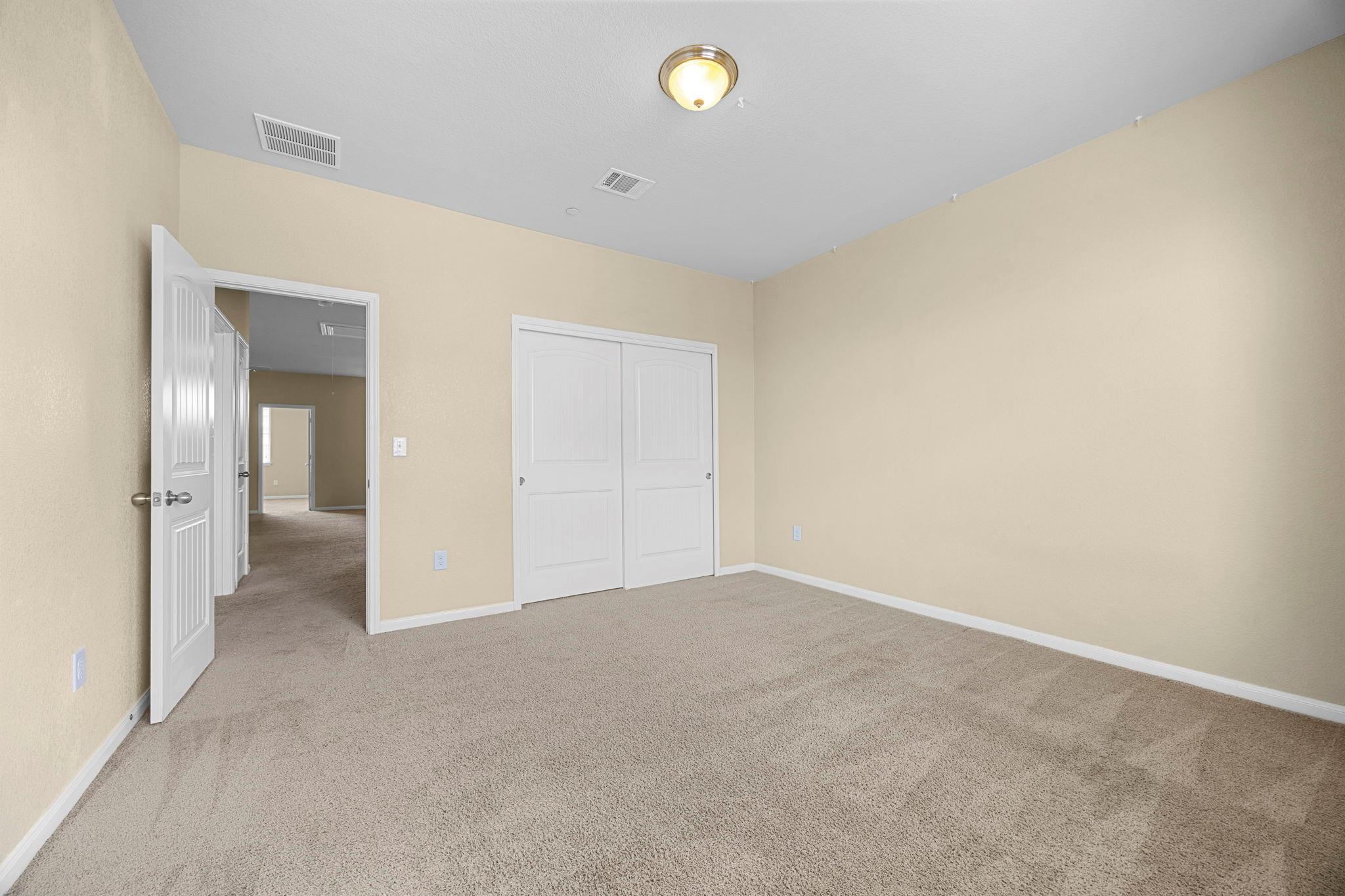 2880 Donnell Dr #101 Property Photo 21
